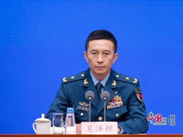 纵信优配 九三阅兵的装备方队中，专门安排无人、水下、网电等新型作战力量